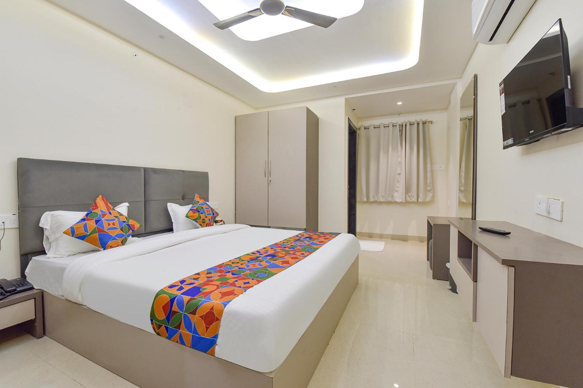 Fabhotel Synergy Stays อินดอร์ ภายนอก รูปภาพ
