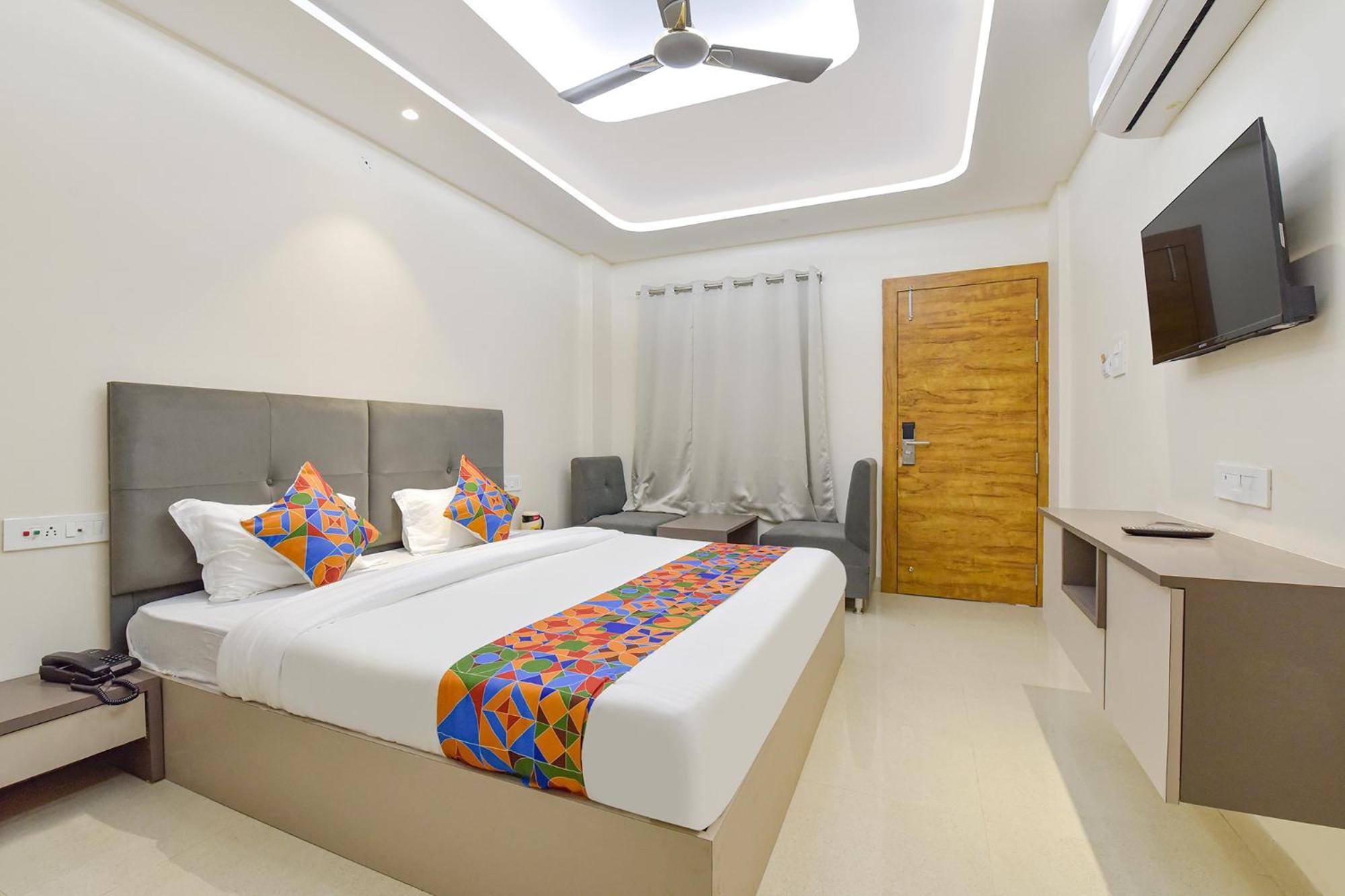 Fabhotel Synergy Stays อินดอร์ ภายนอก รูปภาพ
