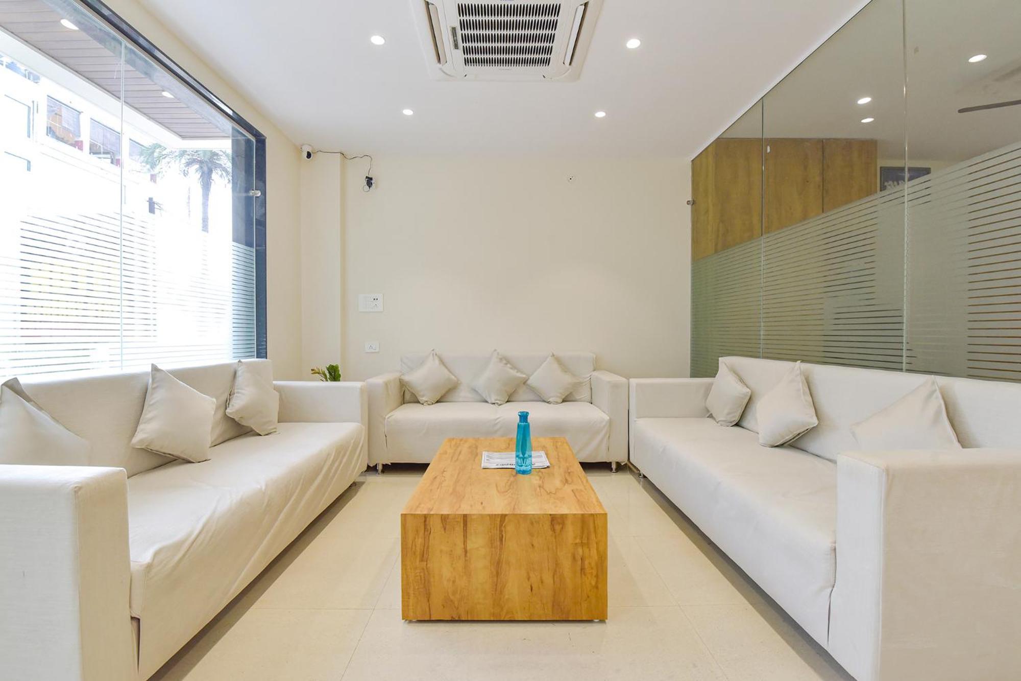 Fabhotel Synergy Stays อินดอร์ ภายนอก รูปภาพ