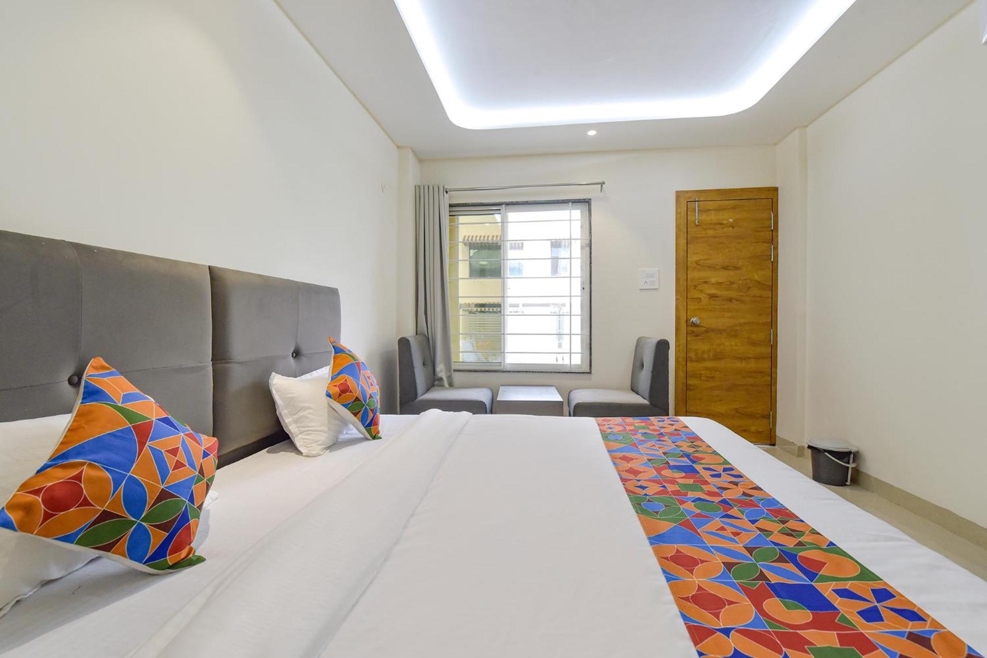 Fabhotel Synergy Stays อินดอร์ ภายนอก รูปภาพ