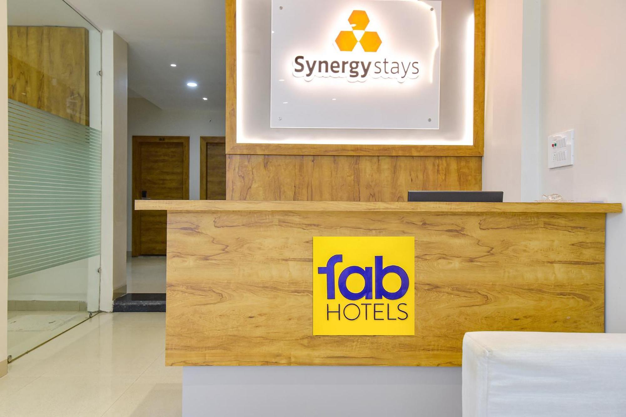 Fabhotel Synergy Stays อินดอร์ ภายนอก รูปภาพ